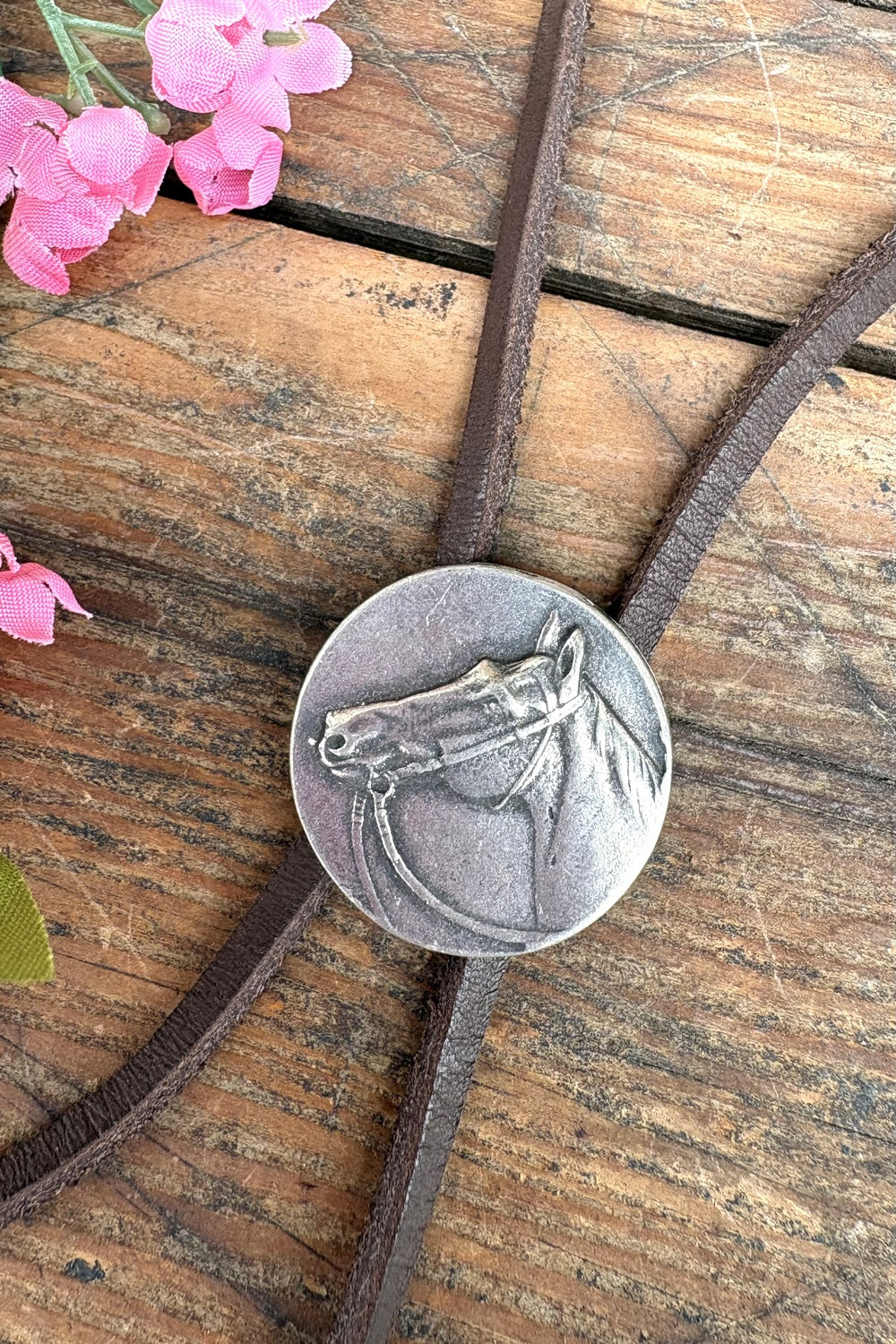 Derby Horse Bolo