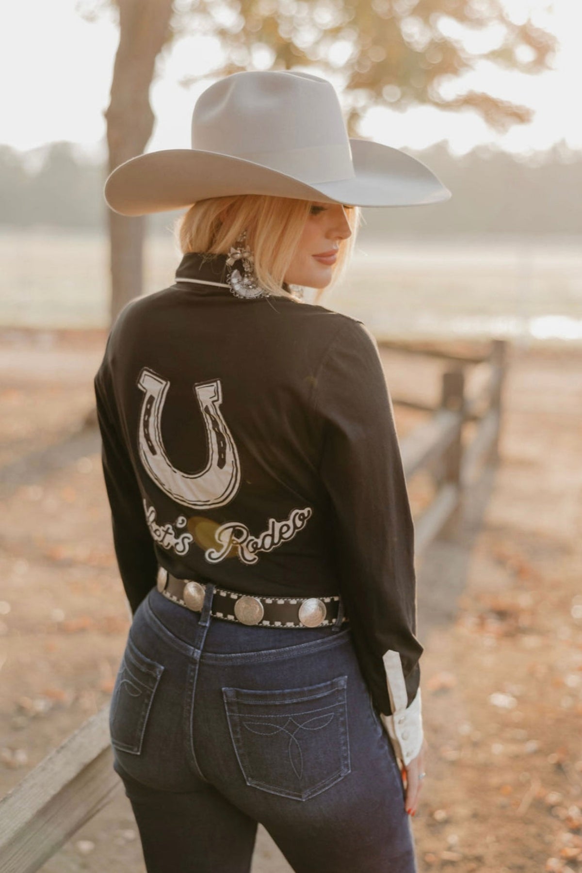 Let's Rodeo Button Up – Rodeo Quincy