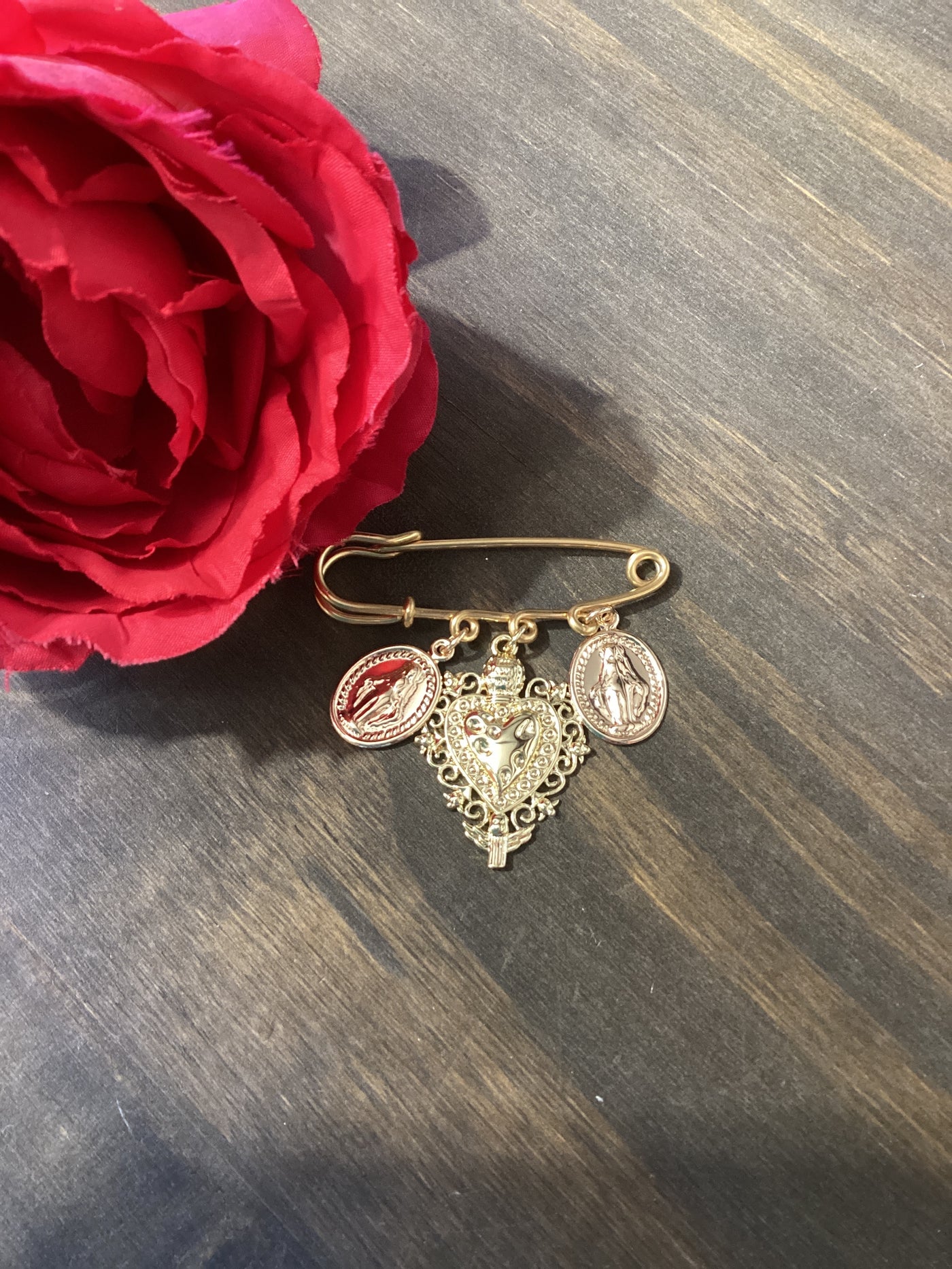 Gold Sacred Heart Pin