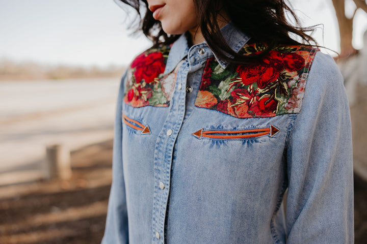 Rosa Vaquera Button Up