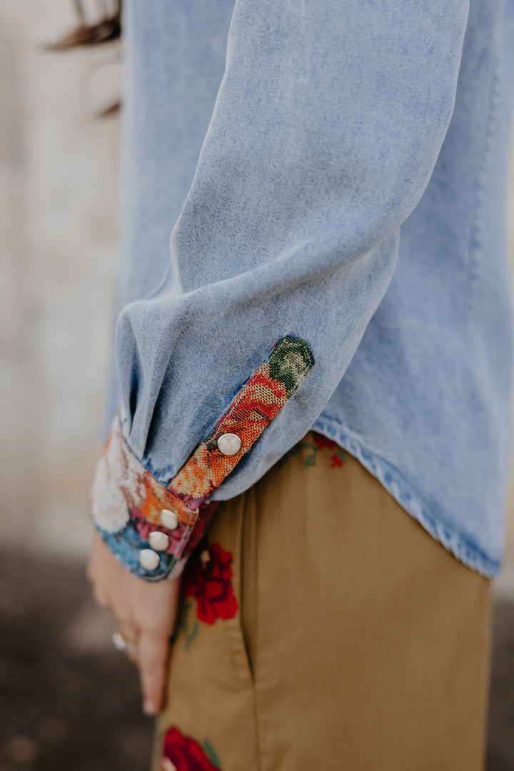 Rosa Vaquera Button Up