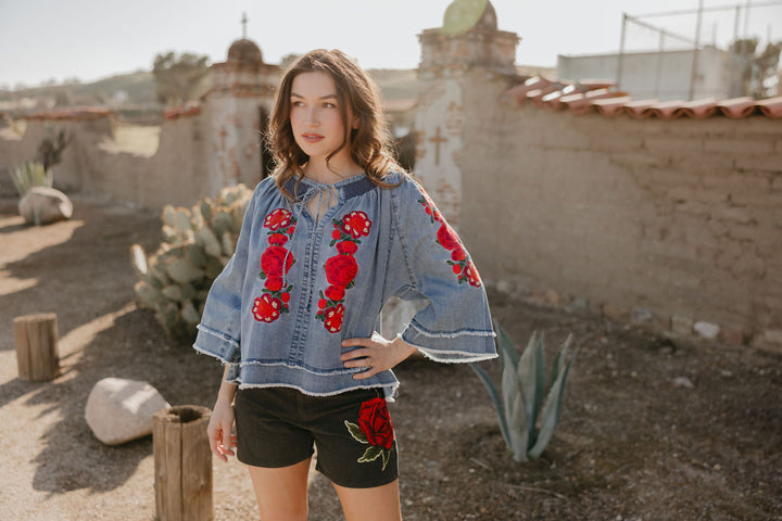 Tia Carmen Blouse