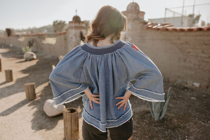 Tia Carmen Blouse